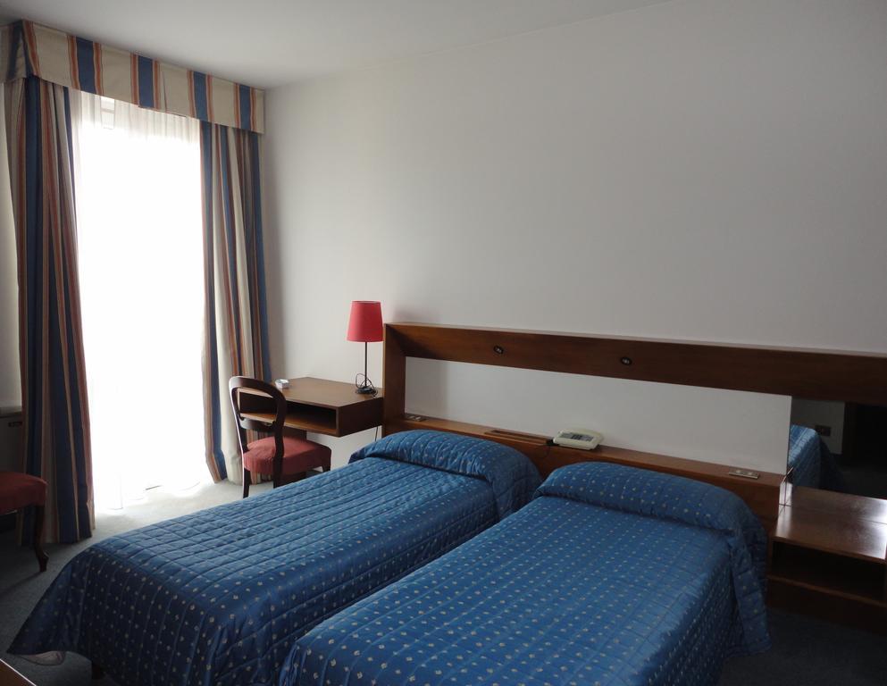 Cravero Rooms Caltignaga Oda fotoğraf